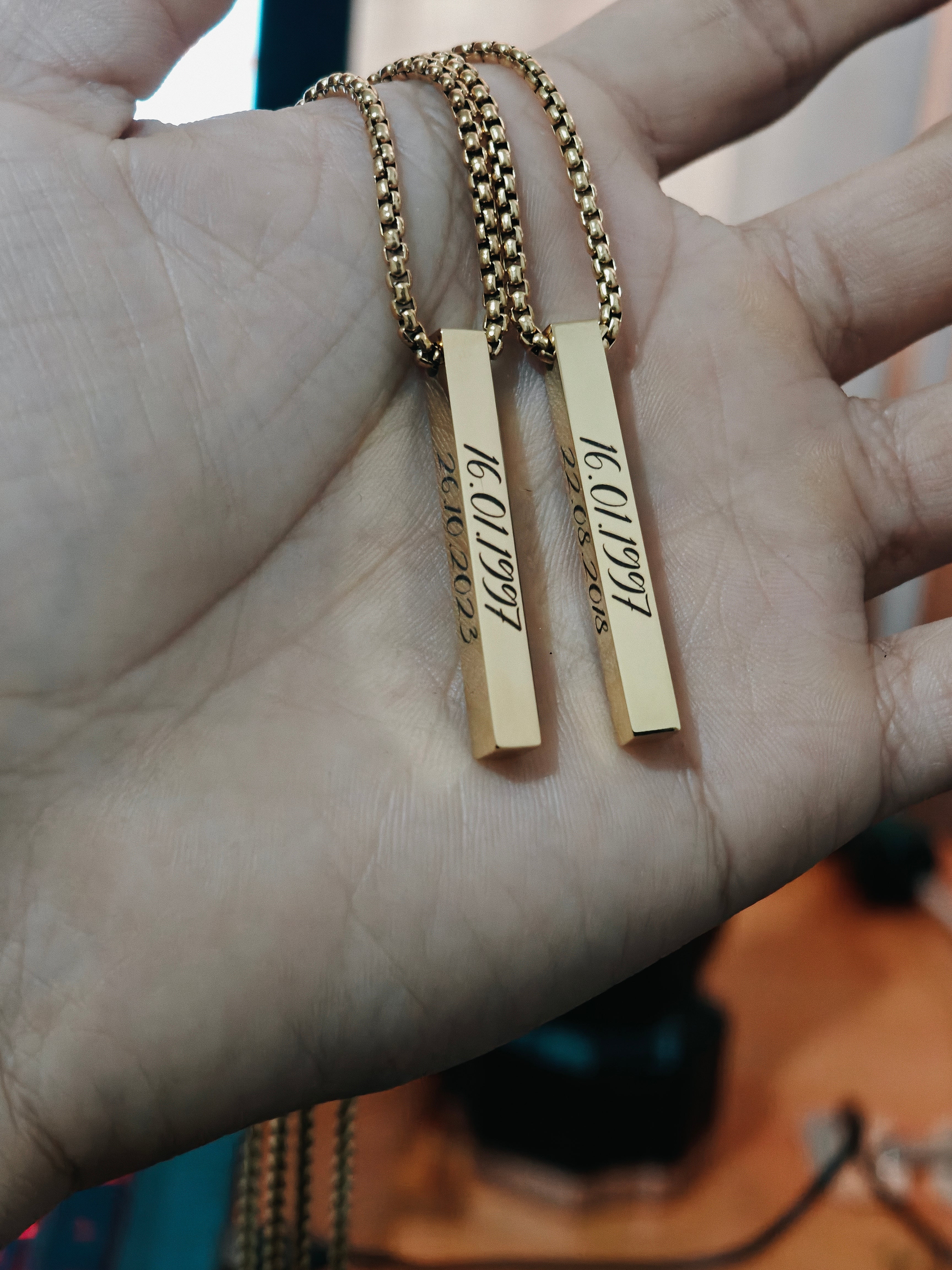 Iron Bar acero quirúrgico personalizado con fibra láser