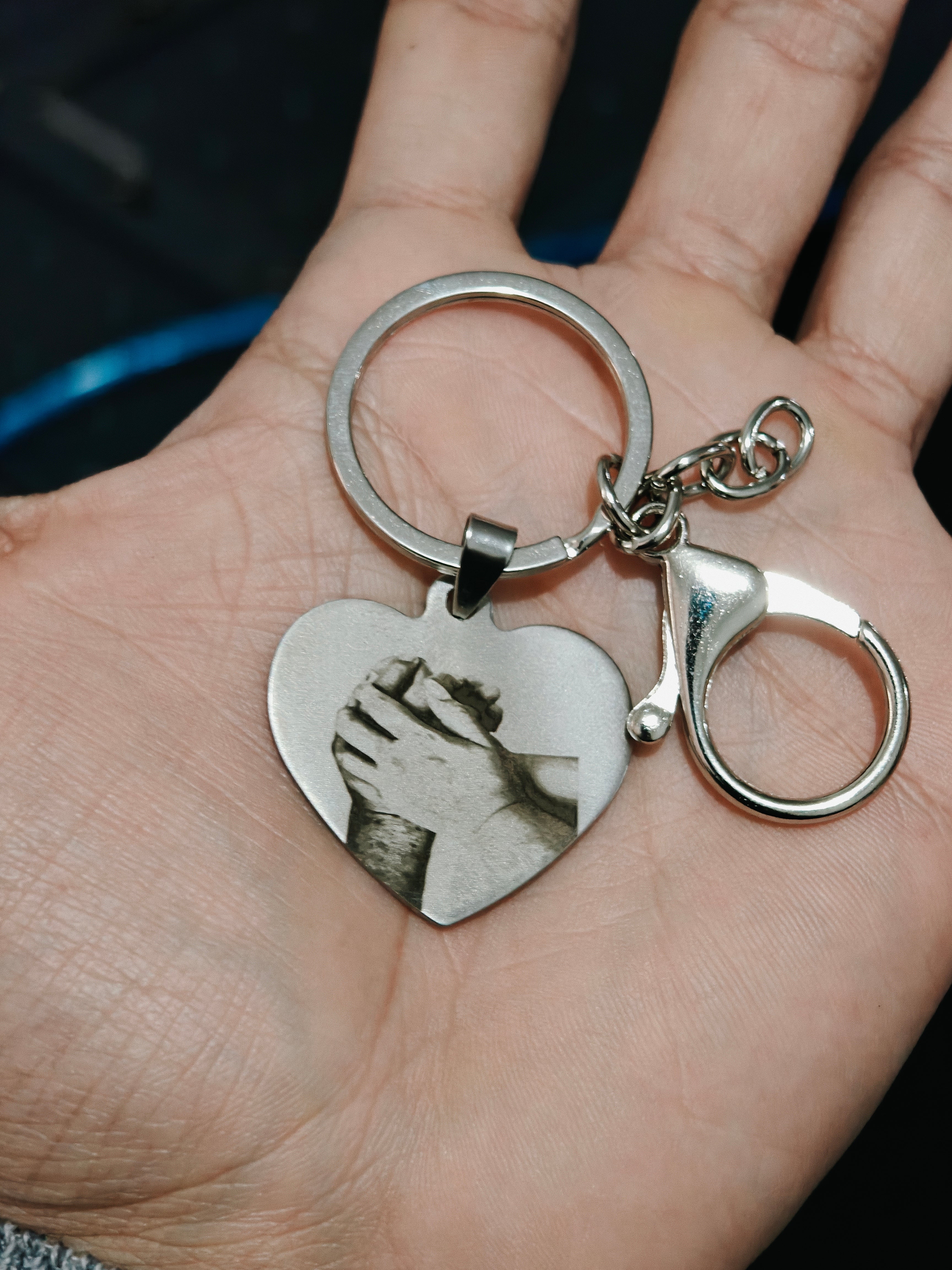 Llavero Corazón acero quirúrgico personalizado con fibra láser