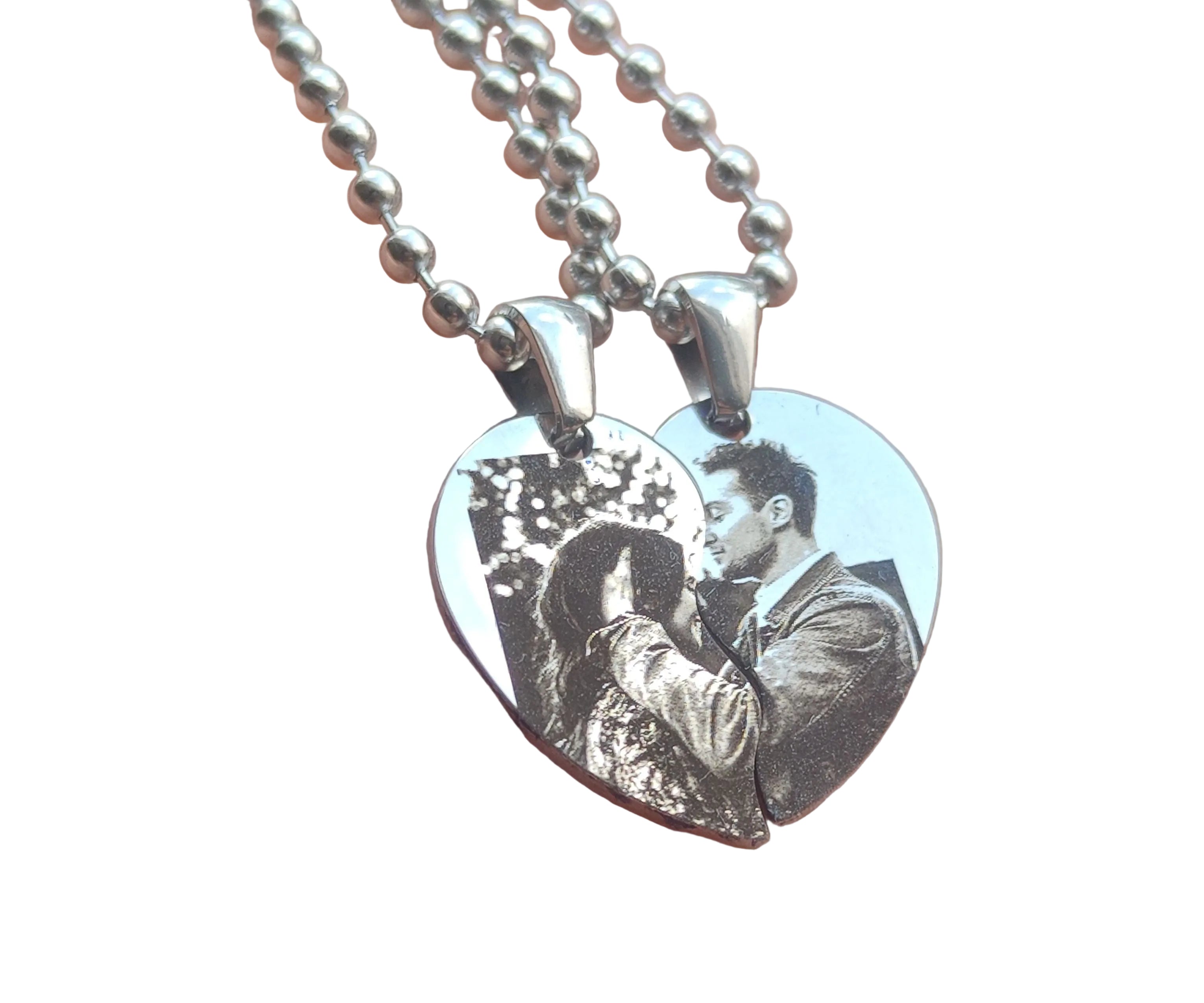 Dúo Collar Corazón acero quirúrgico personalizado con fibra láser